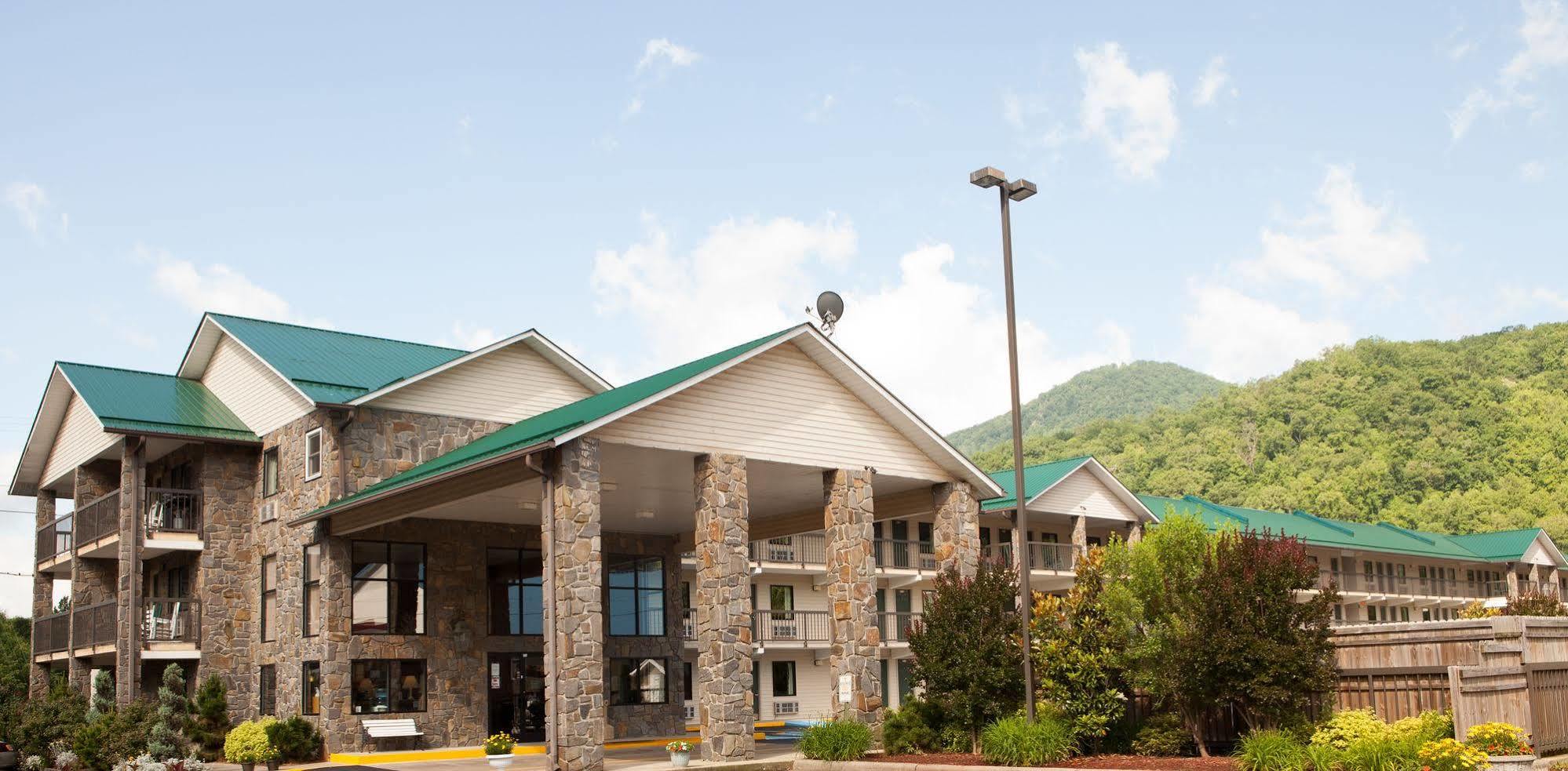 Cherokee Lodge Exteriér fotografie